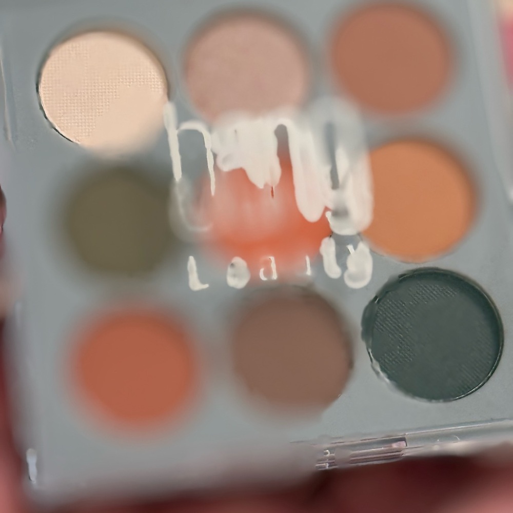 Primers and Make-up Collection - Picture 3 of 13